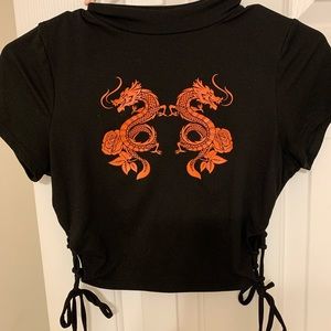 women’s dragon black/orange crop top from fashionnova worn twice